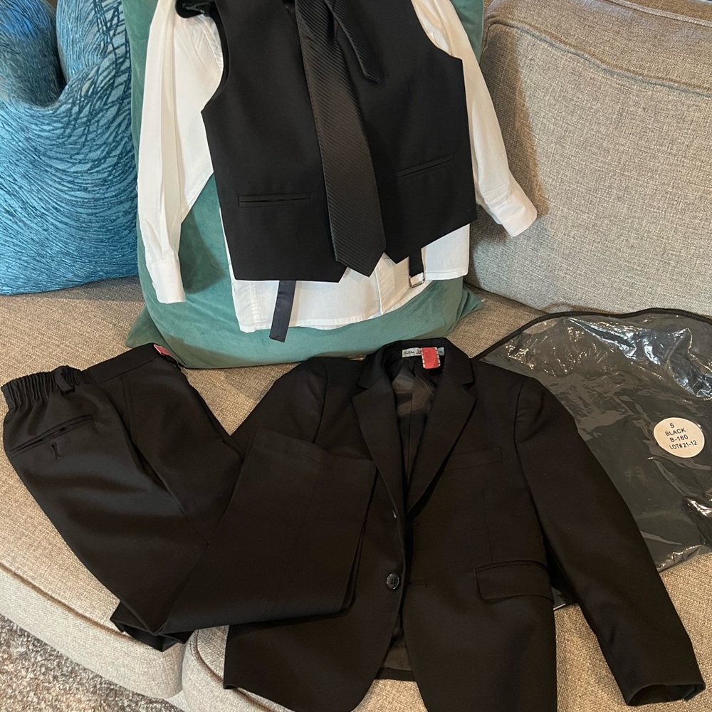Boys Black Suit Jacket & Pants Set with Vest and Tie